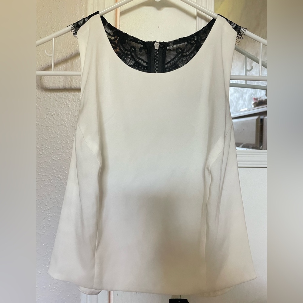 Express lace tank
